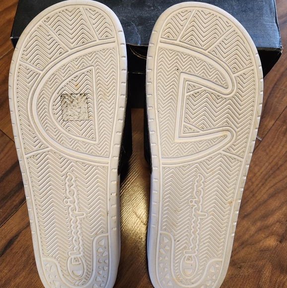 Champion Split Script Slide Sandal - Picture 7 of 7